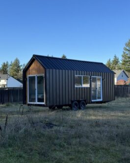 Tiny house for airbnb 26*8.5